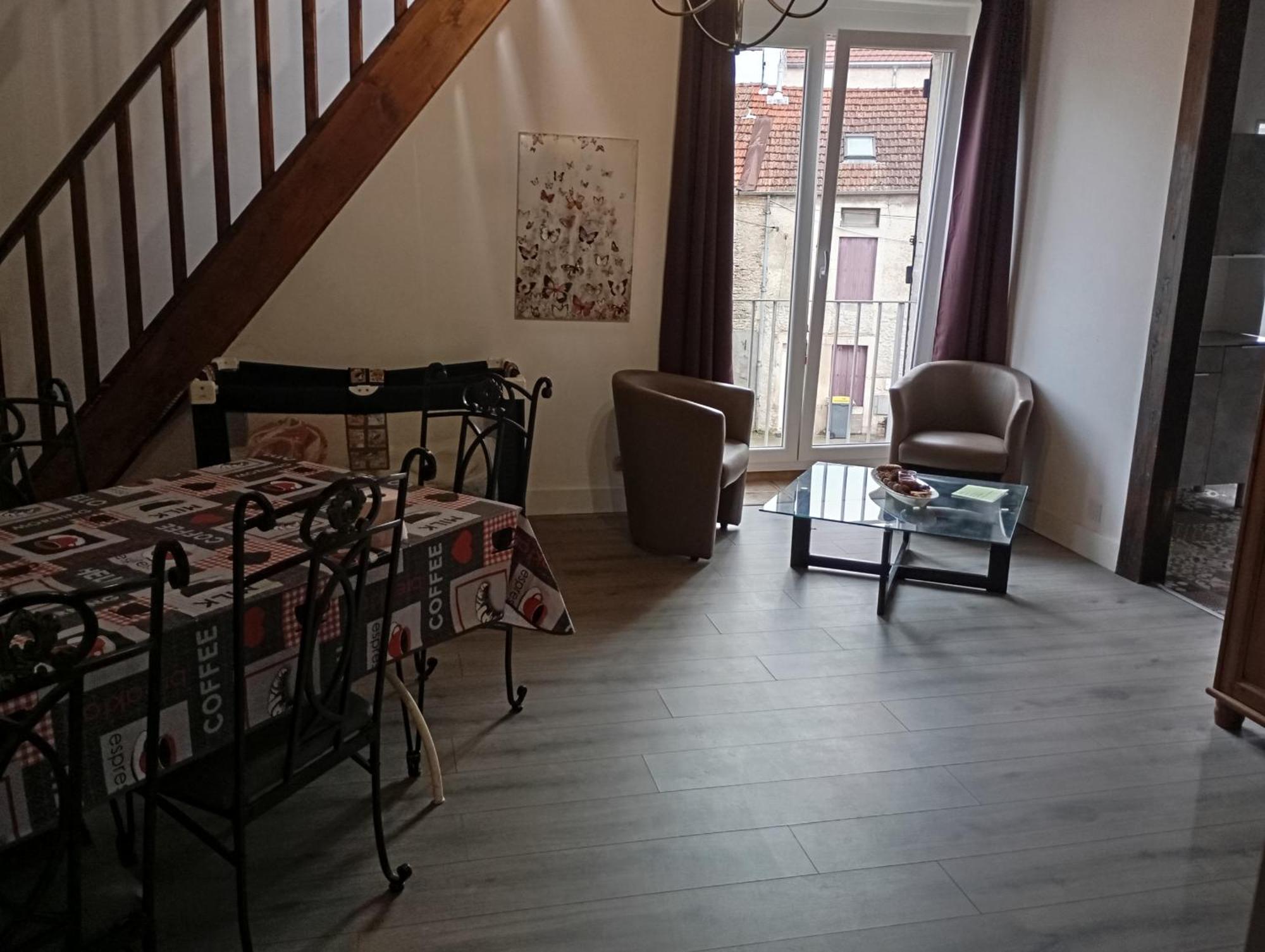 L'Oree Des 3 Rivieres Is-sur-Tille Exterior foto